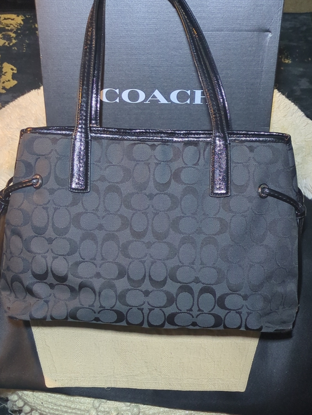 Coach Python Signature Striped Tote w/ Metallic Trim W/ 3 Hangtags ONLY $110 - Picture 3 of 8